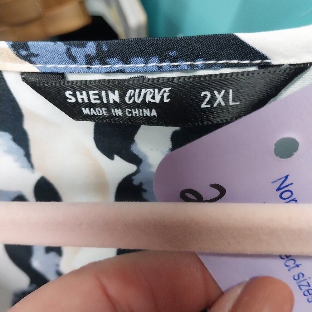 3761 Size 2XL Shien Curve Top and Size 18 Coldwater Creek Slacks. - Picture 5 of 12